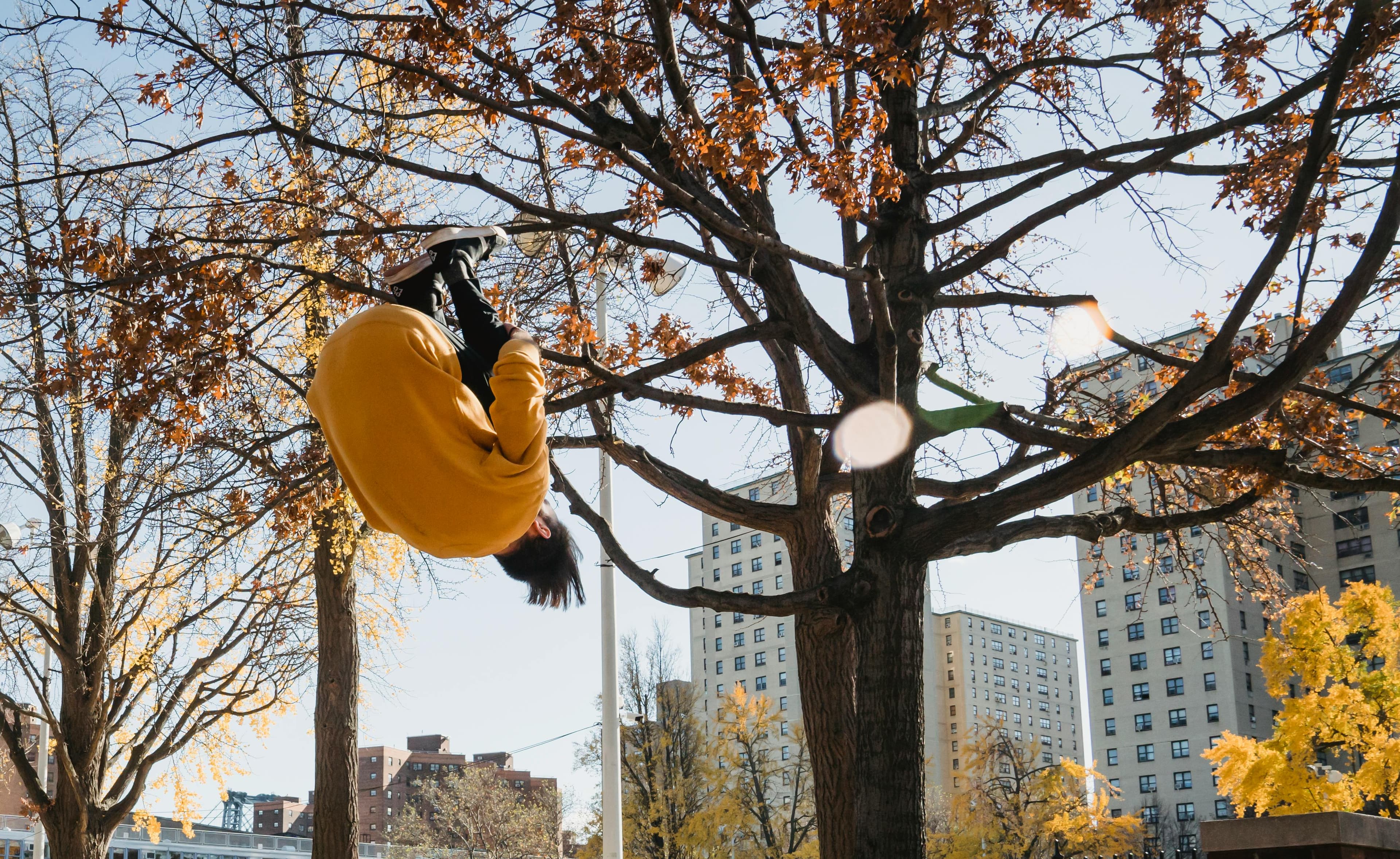 Athlète parkour en entraînement